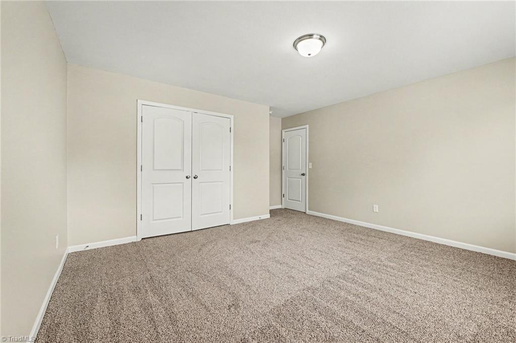 4586 Sun Valley Lane Property Photo 16