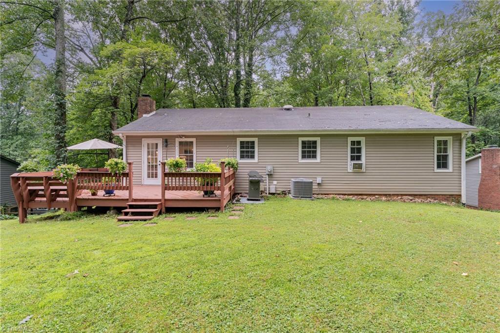 437 Valleymeade Drive Property Photo 4
