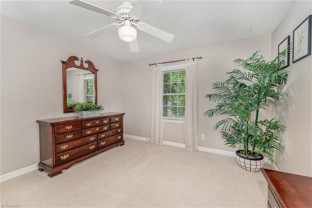 437 Valleymeade Drive Property Photo 17