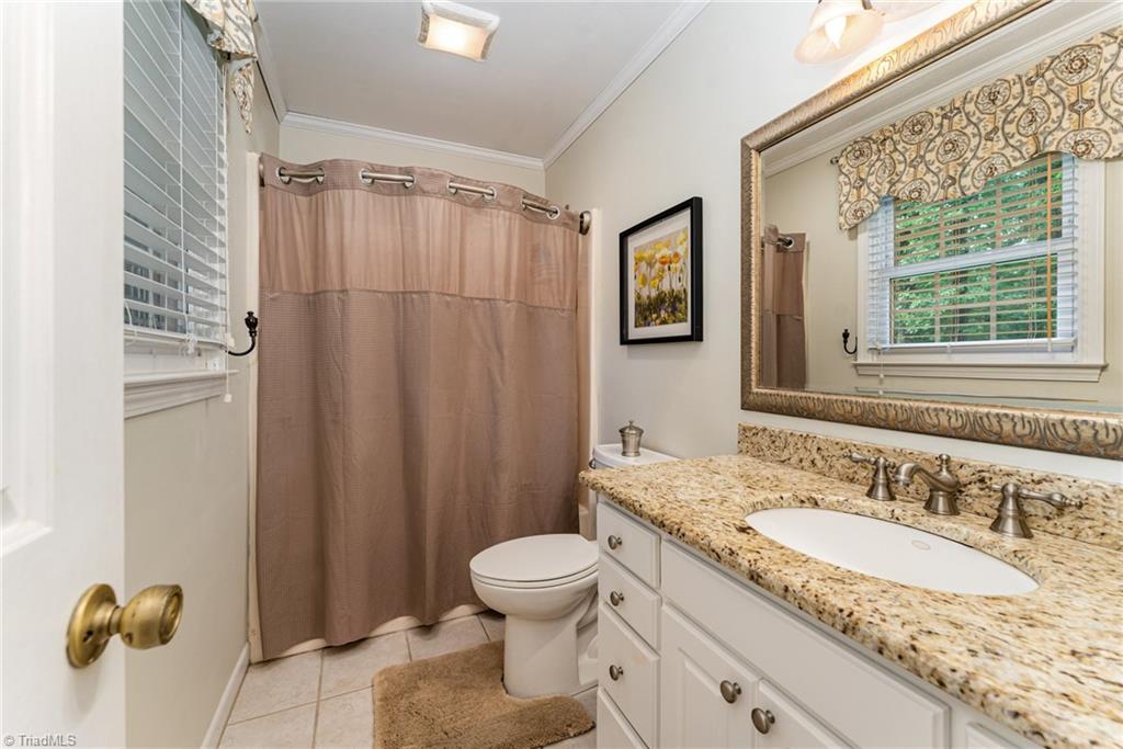 437 Valleymeade Drive Property Photo 21