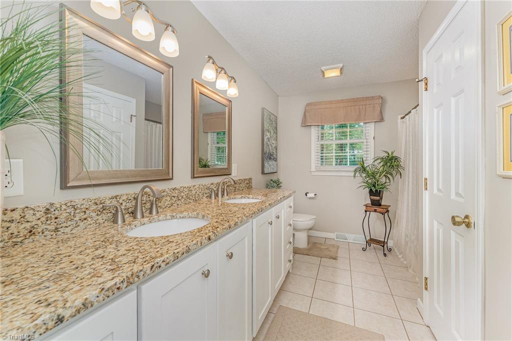 437 Valleymeade Drive Property Photo 24