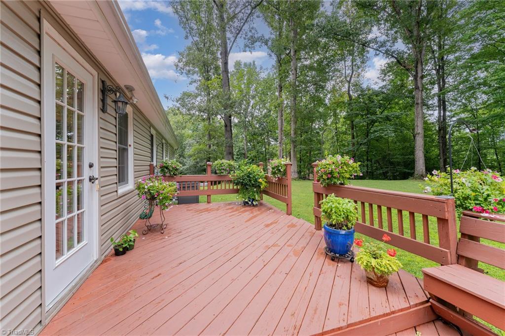 437 Valleymeade Drive Property Photo 26