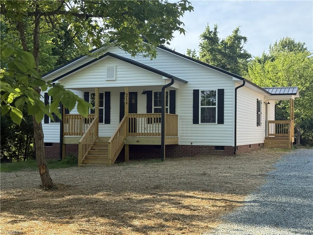 219 Tower Road Property Photo 4