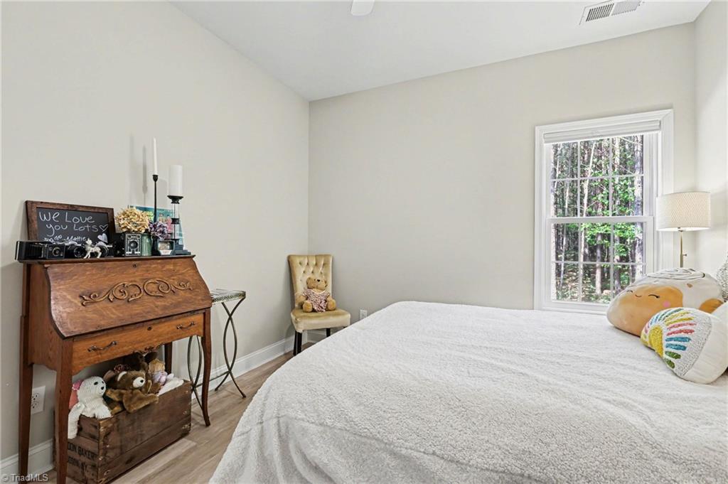 820 Sunset Pointe Drive Property Photo 15