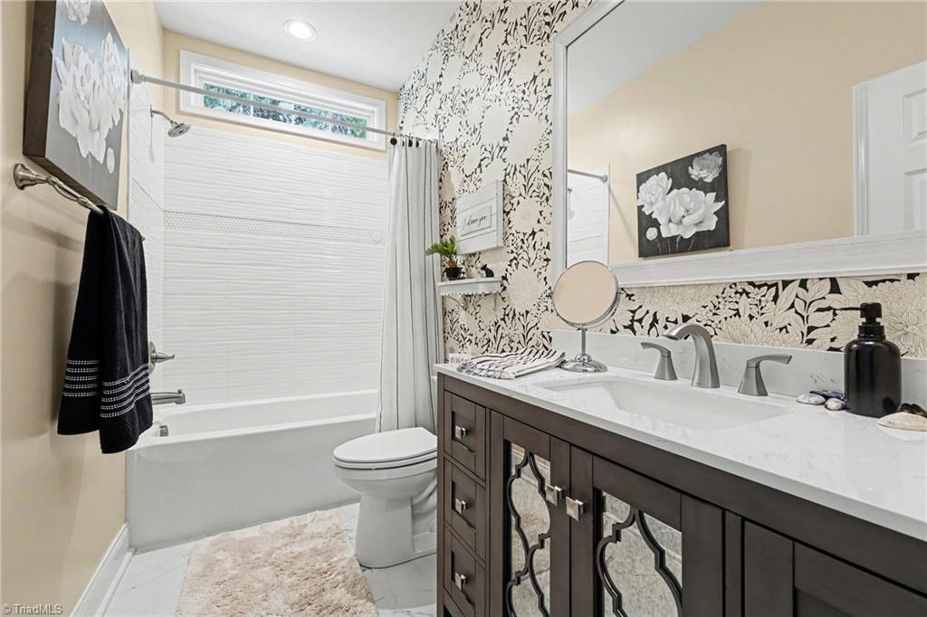 820 Sunset Pointe Drive Property Photo 21