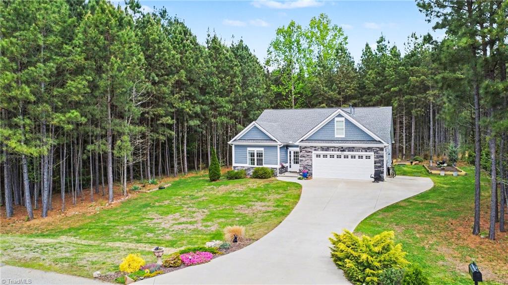 820 Sunset Pointe Drive Property Photo 27