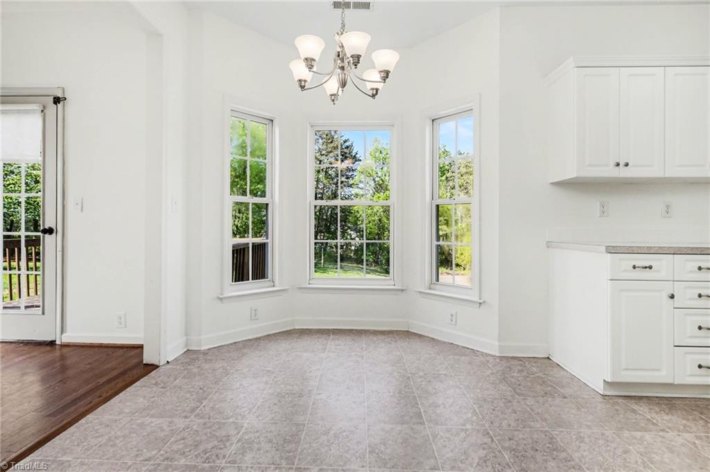100 Kirkleigh Court Property Photo 15