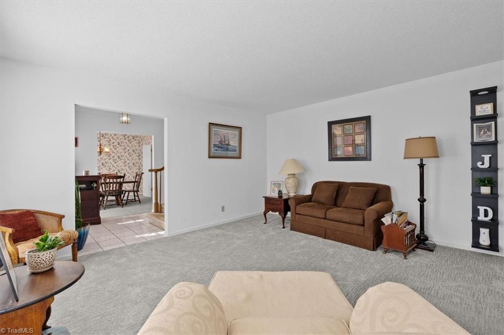 4617 Riverview Drive Property Photo 7