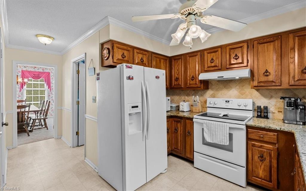 4617 Riverview Drive Property Photo 12