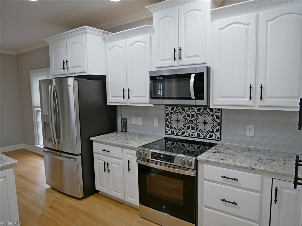 2502 Wedge Place Property Photo 9