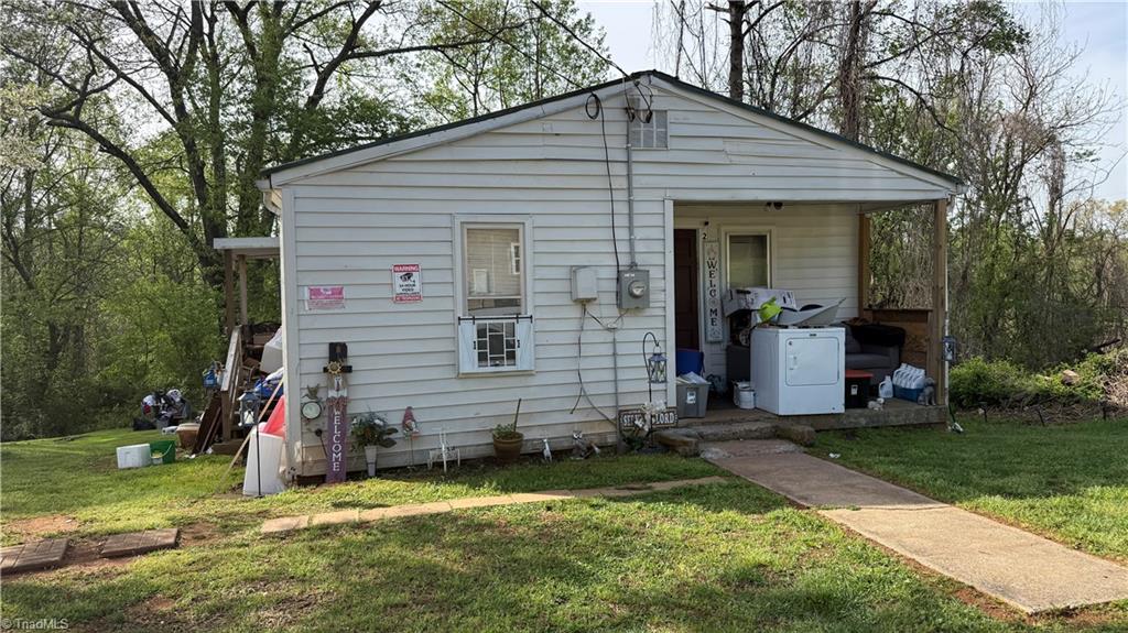 205 Mathis Street Property Photo 1
