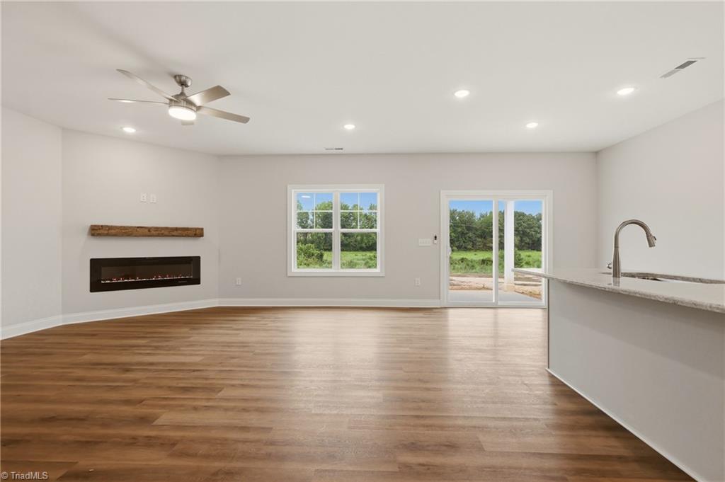 105 Tally Meadow Court Property Photo 8