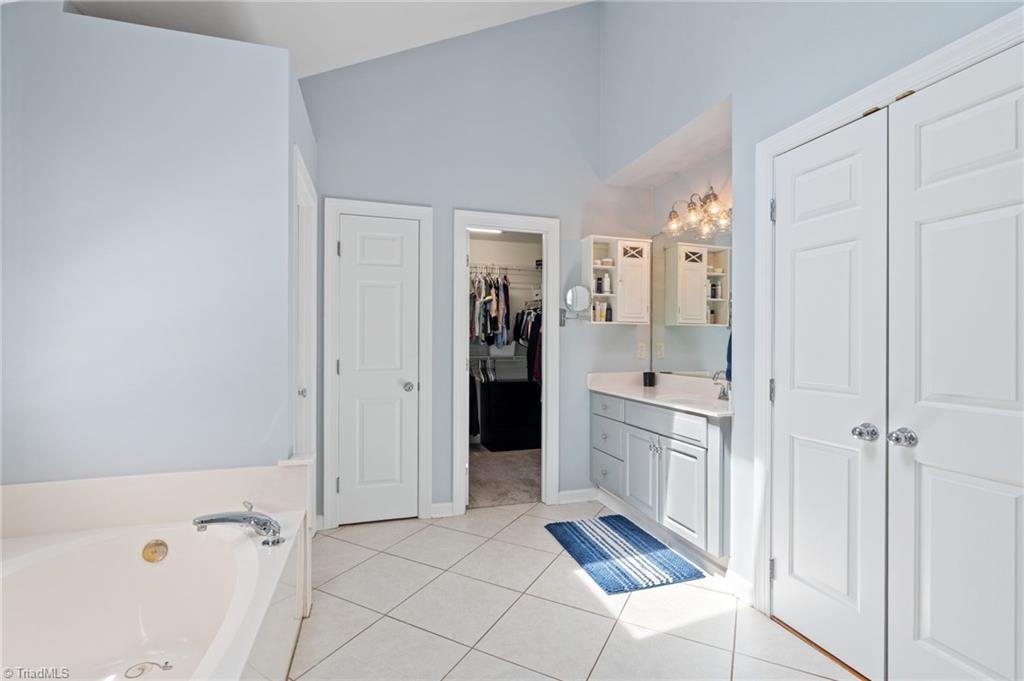 108 Duffield Court Property Photo 30