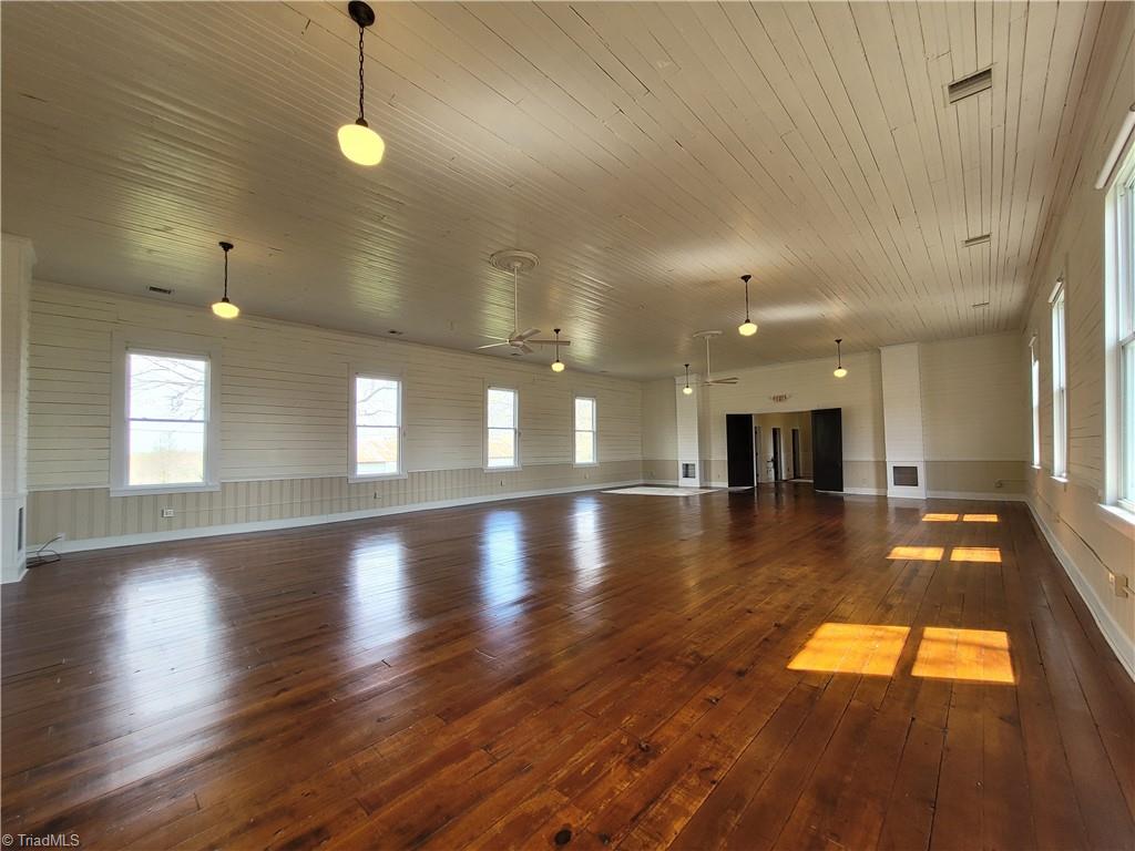 106 N Key Street Property Photo 11