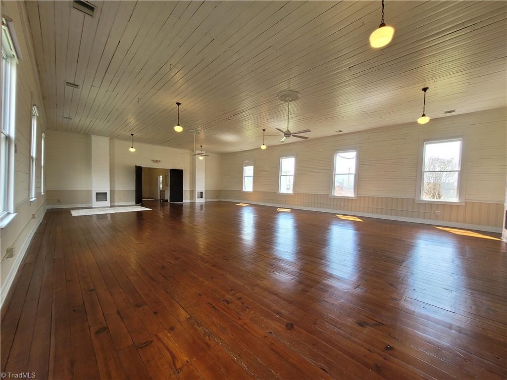 106 N Key Street Property Photo 12