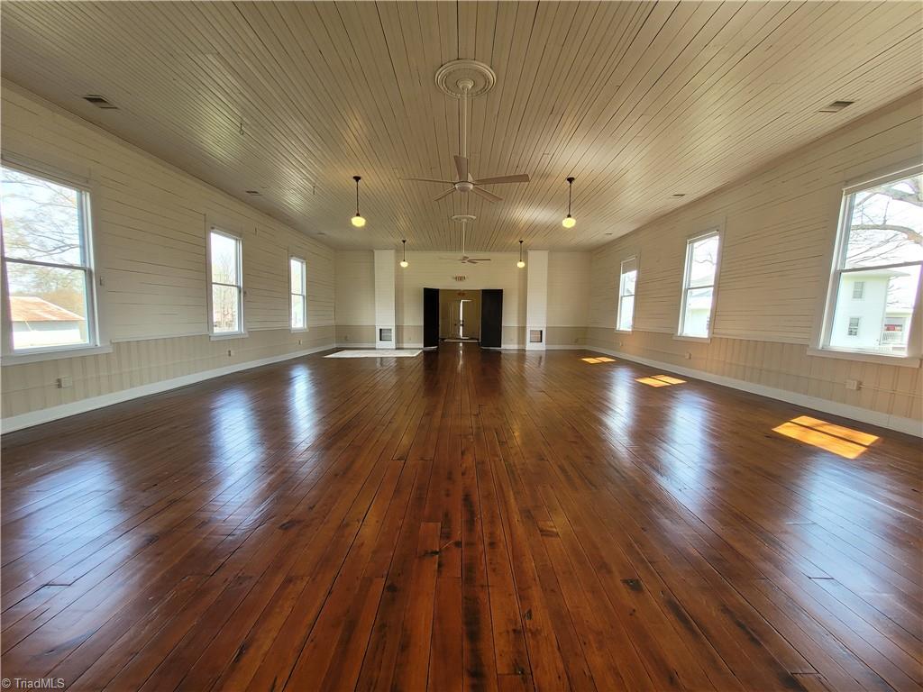 106 N Key Street Property Photo 13
