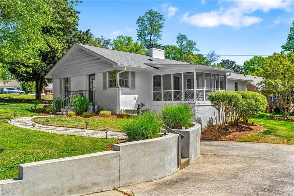 3707 W Friendly Avenue Property Photo 43