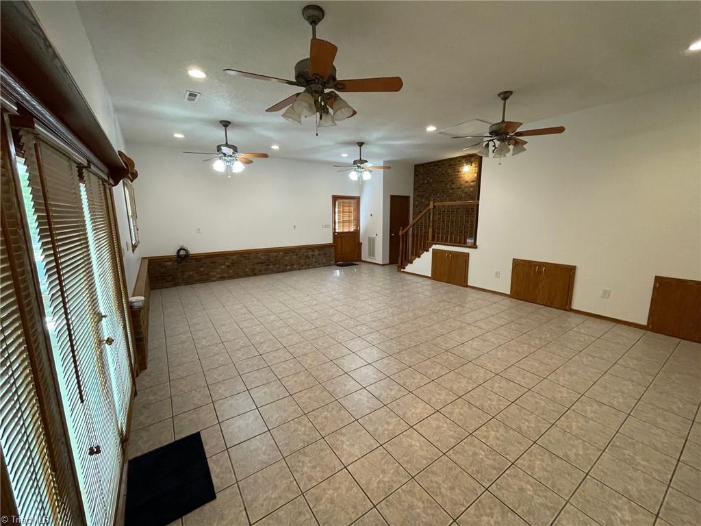 7235 Ledbetter Road Property Photo 2
