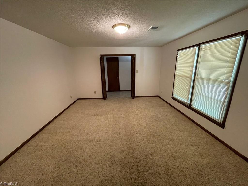 7235 Ledbetter Road Property Photo 9