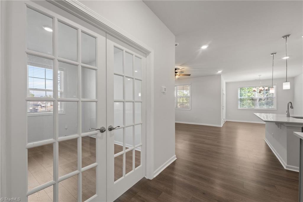 1639 Abberly Place Property Photo 3