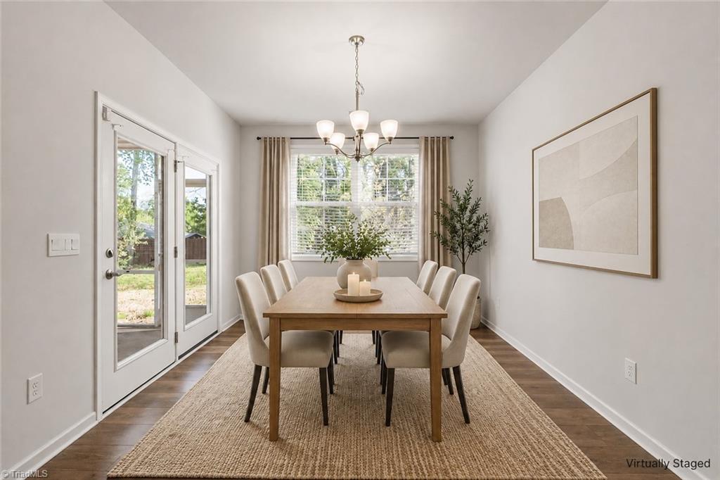 1639 Abberly Place Property Photo 4
