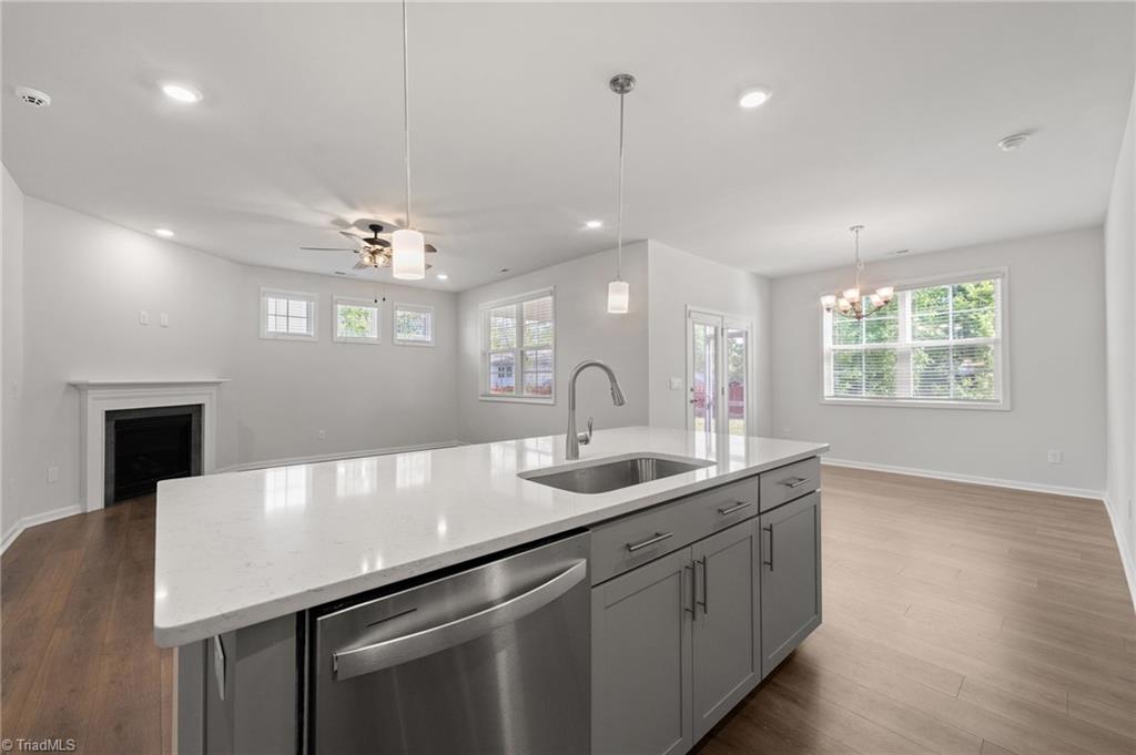 1639 Abberly Place Property Photo 13