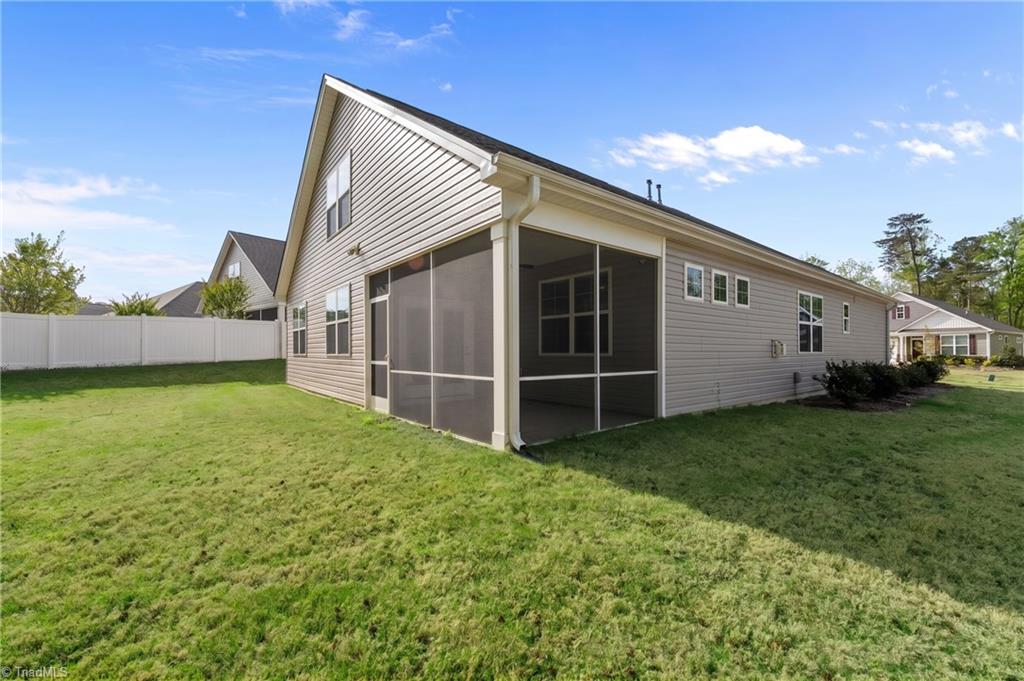 1639 Abberly Place Property Photo 30