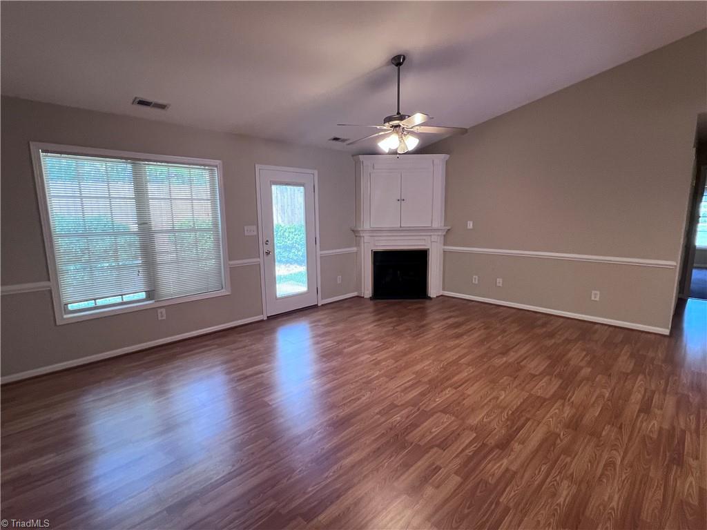 405 Pinefield Place Property Photo 9