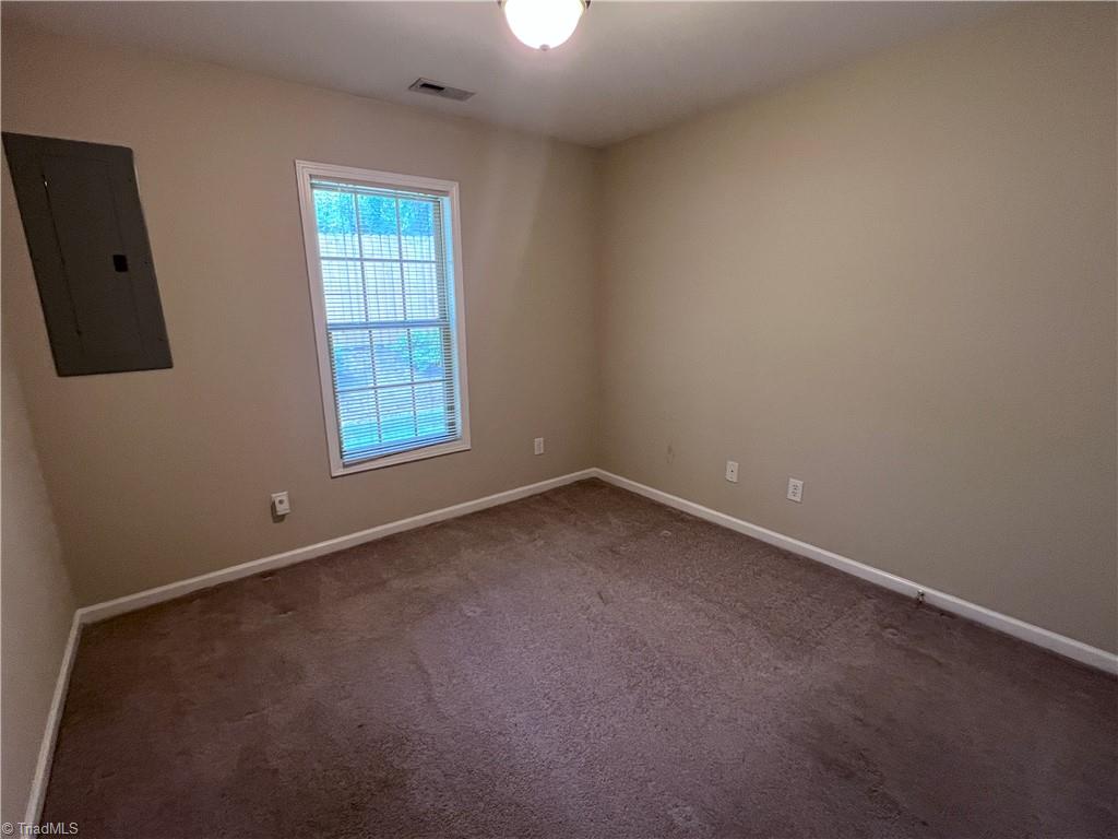 405 Pinefield Place Property Photo 15