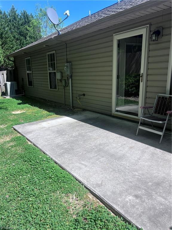 405 Pinefield Place Property Photo 26