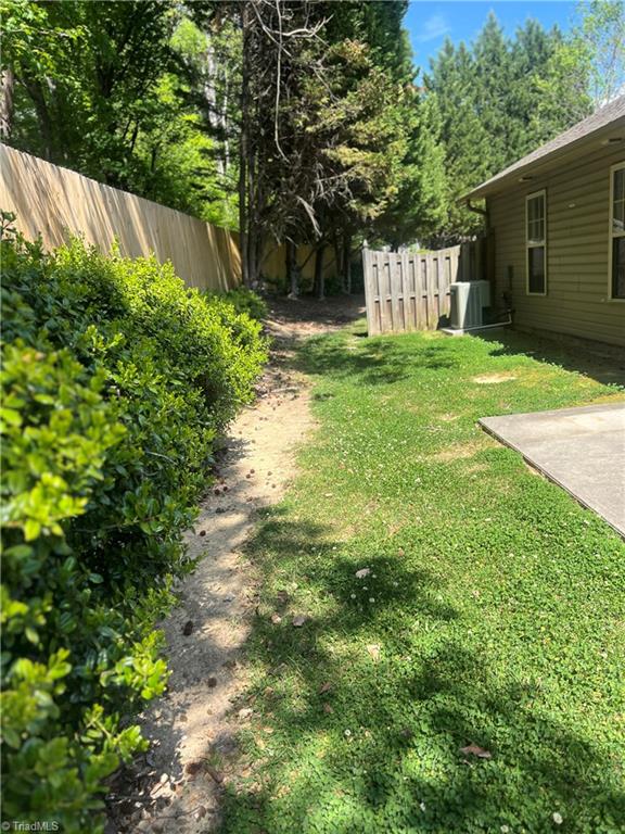 405 Pinefield Place Property Photo 28
