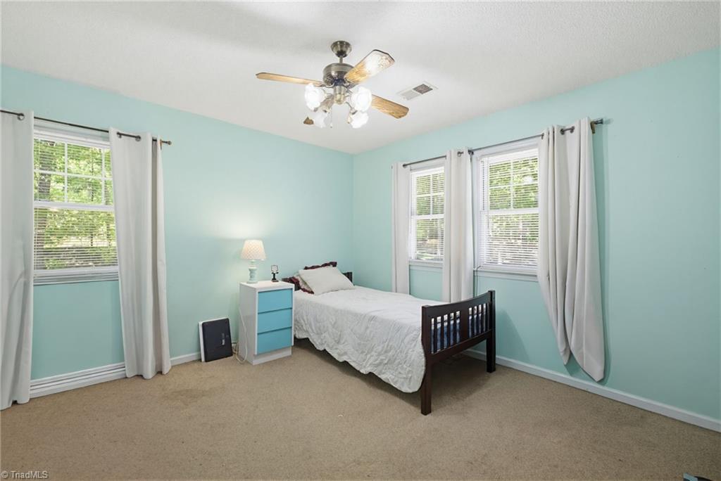 2457 Leonae Drive Property Photo 21