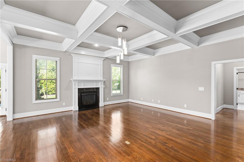 145 Winged Foot Court Property Photo 4