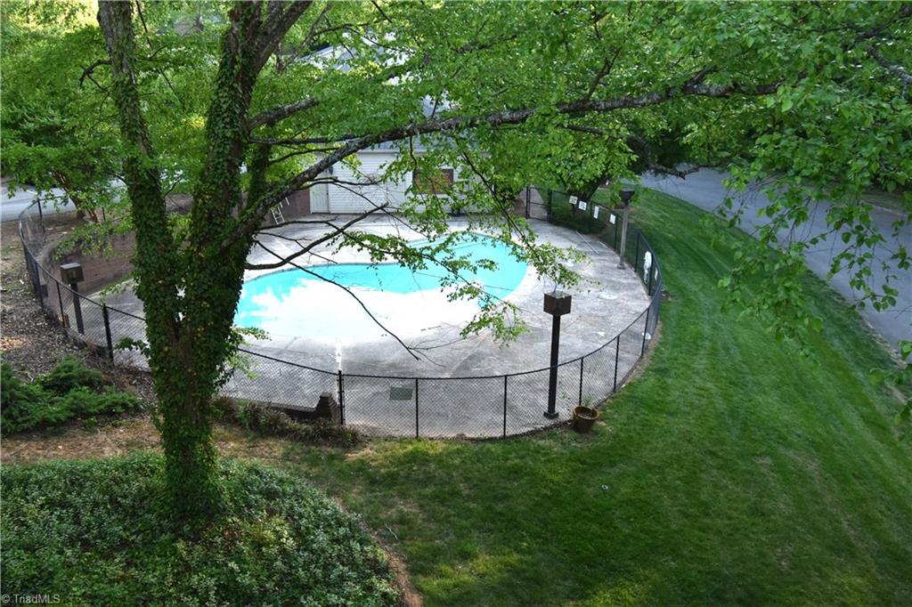 129 Forest View Drive Property Photo 11