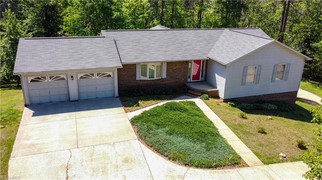 1495 Devaux Road Property Photo 2