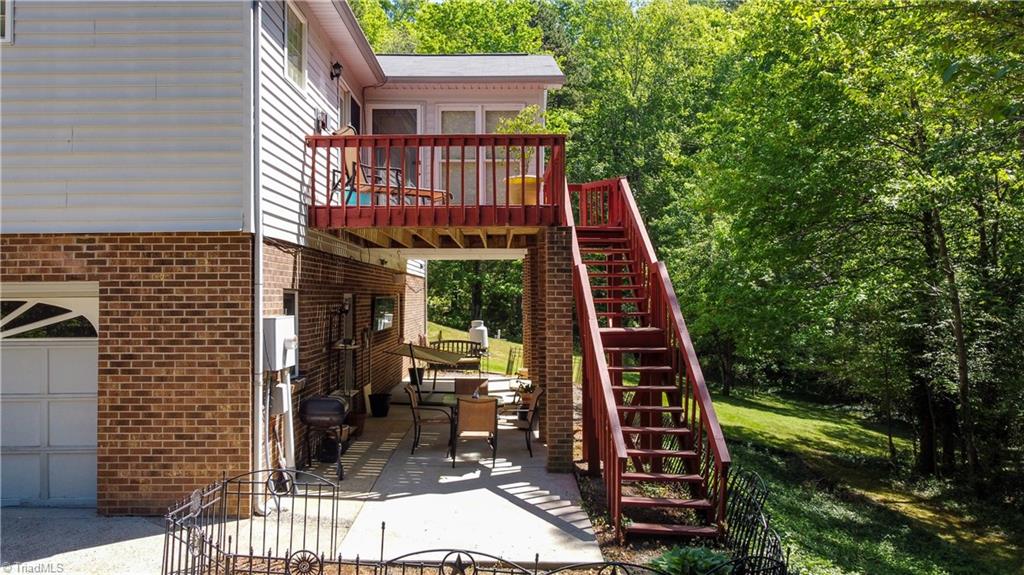 1495 Devaux Road Property Photo 6