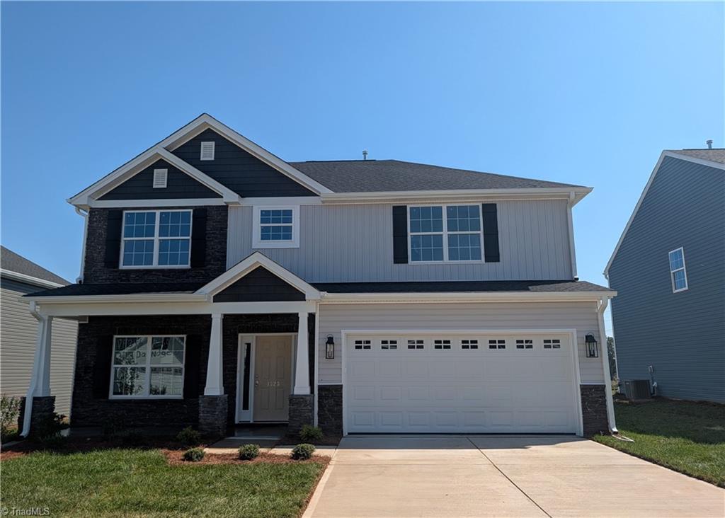1323 Dandridge Drive Property Photo 1