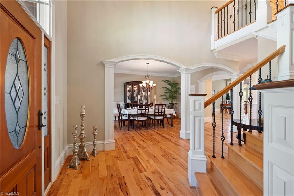 7601 Crossing Ridge Drive Property Photo 6