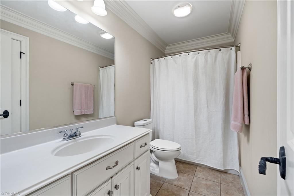 7601 Crossing Ridge Drive Property Photo 31