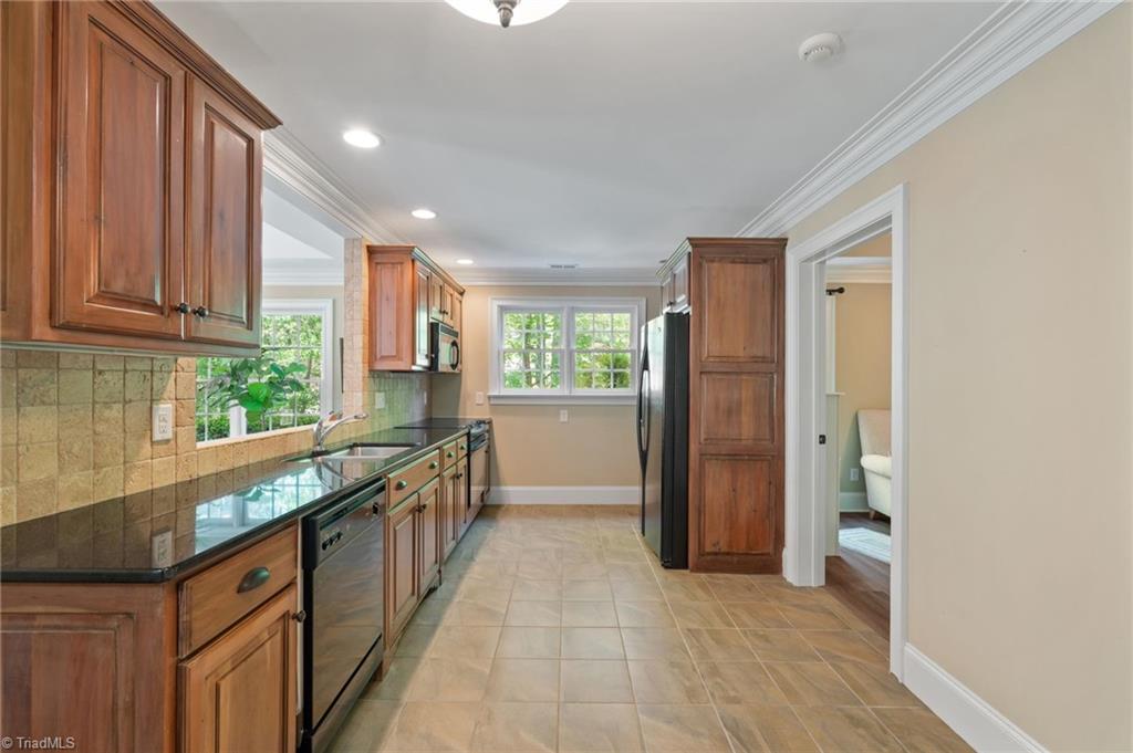 7601 Crossing Ridge Drive Property Photo 41