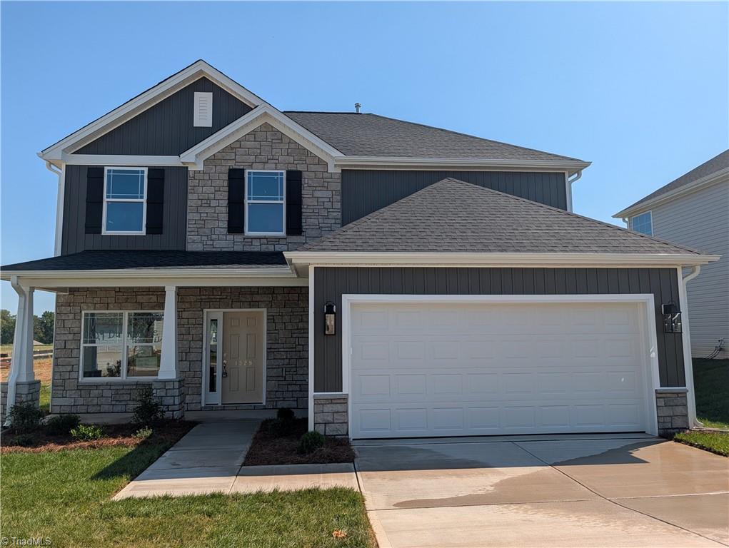 1329 Dandridge Drive Property Photo 1
