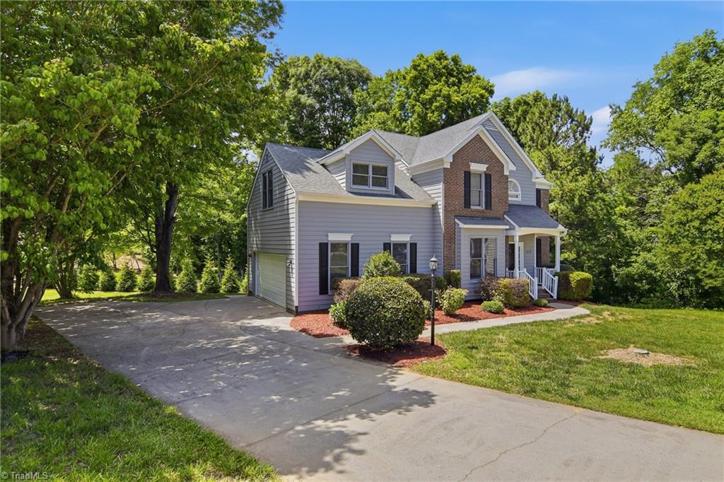 471 Kingsmill Drive Property Photo 3