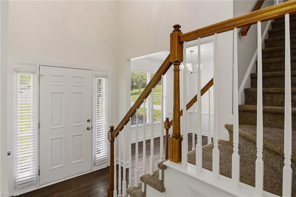 471 Kingsmill Drive Property Photo 4