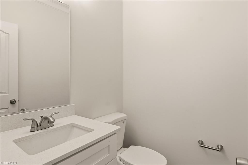 471 Kingsmill Drive Property Photo 17