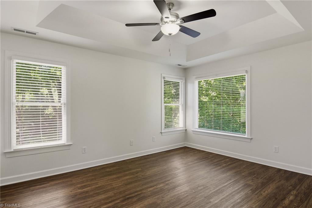 471 Kingsmill Drive Property Photo 20