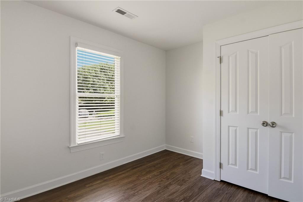 471 Kingsmill Drive Property Photo 27