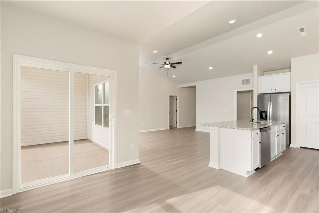 224 Macintosh Drive Property Photo 10