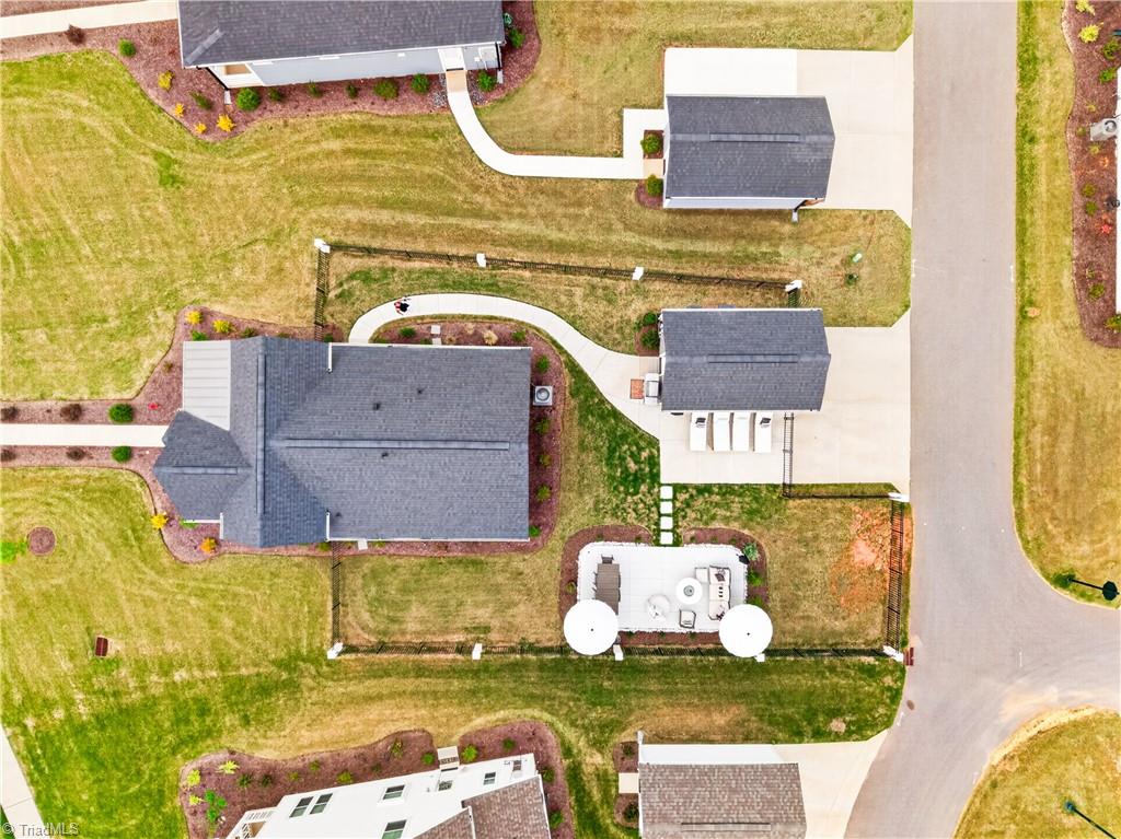 5129 Whaitley Lane Property Photo 4
