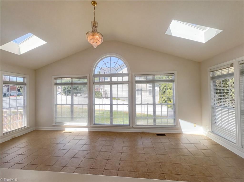 4993 Winding Ridge Drive Property Photo 9