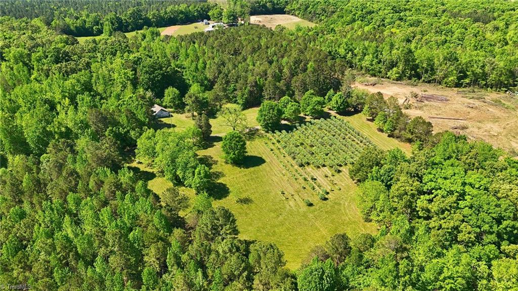 2275 River Road Property Photo 5